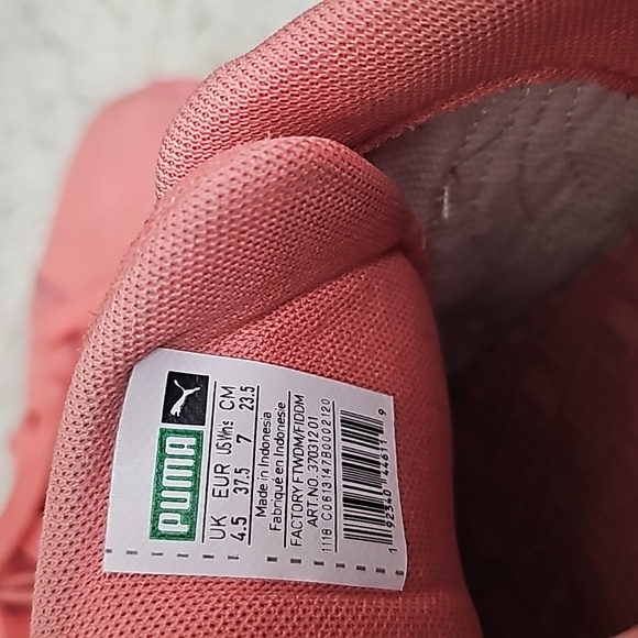 Puma Peach Sneaker - Picture 7 of 8